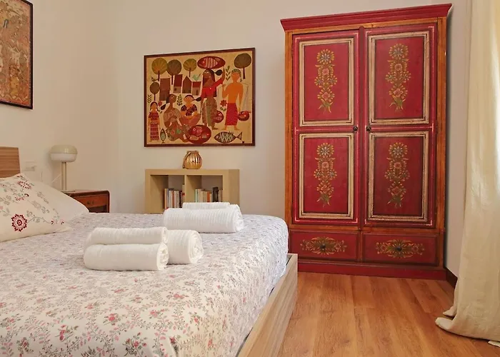 Warm, Cozy Near The Colosseum Apartment Rom