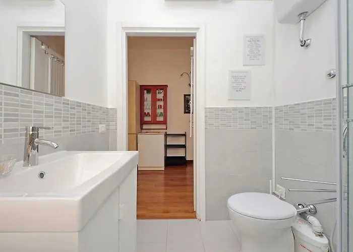 Apartment Warm, Cozy Near The Colosseum *