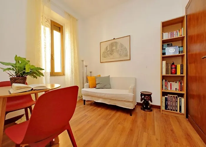 Apartment Warm, Cozy Near The Colosseum *