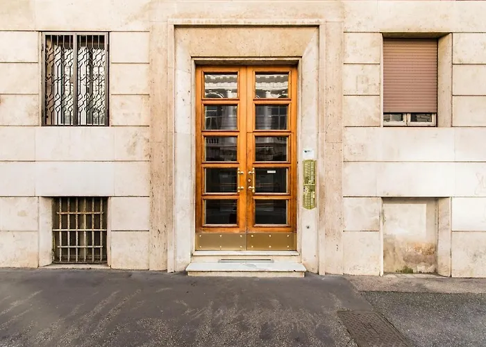 Warm, Cozy Near The Colosseum Rom